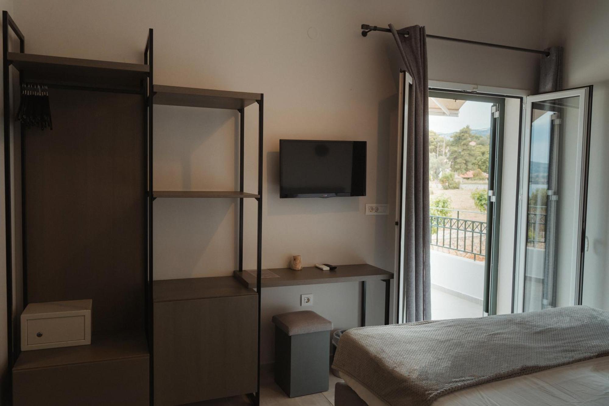 Limanaki Hotel Argostoli  Exterior photo
